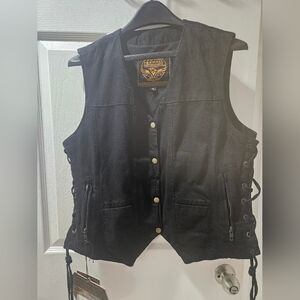 Milwaukee Men's M Performance Black Vest with Gun Pocket  NWT